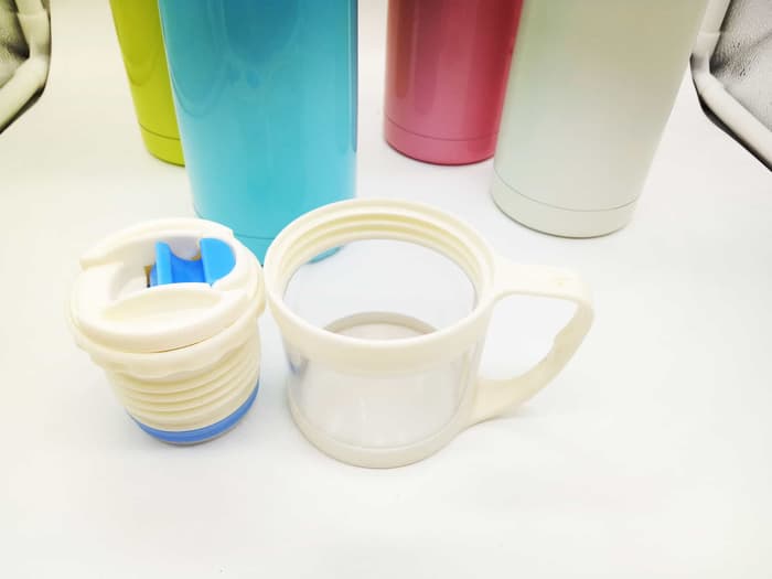 Termos Air Panas dengan Cangkir Vaccum Flask 500ML - Image 2