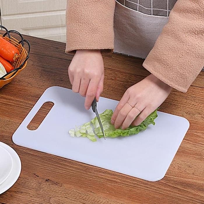 Talenan Plastik Tebal 3MM Ukuran 23CM x 14CM / Cutting Board