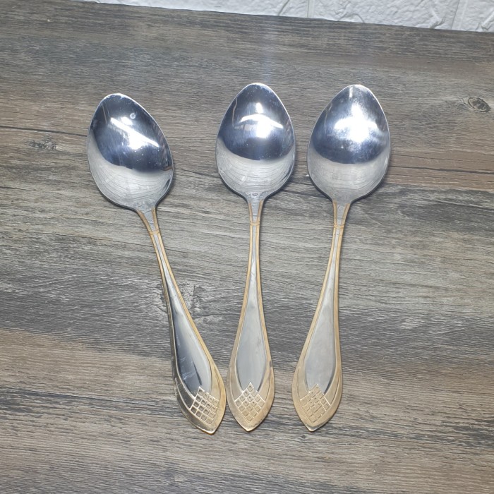 Diamond - Sendok Makan lis Emas Gold Dinner Spoon Sendok Emas