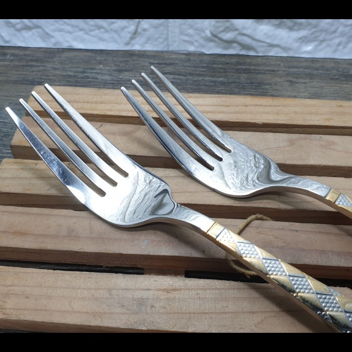 Garpu Makan DUBAI Stainless Steel 18-10 garpu makan diamond gold - Image 5