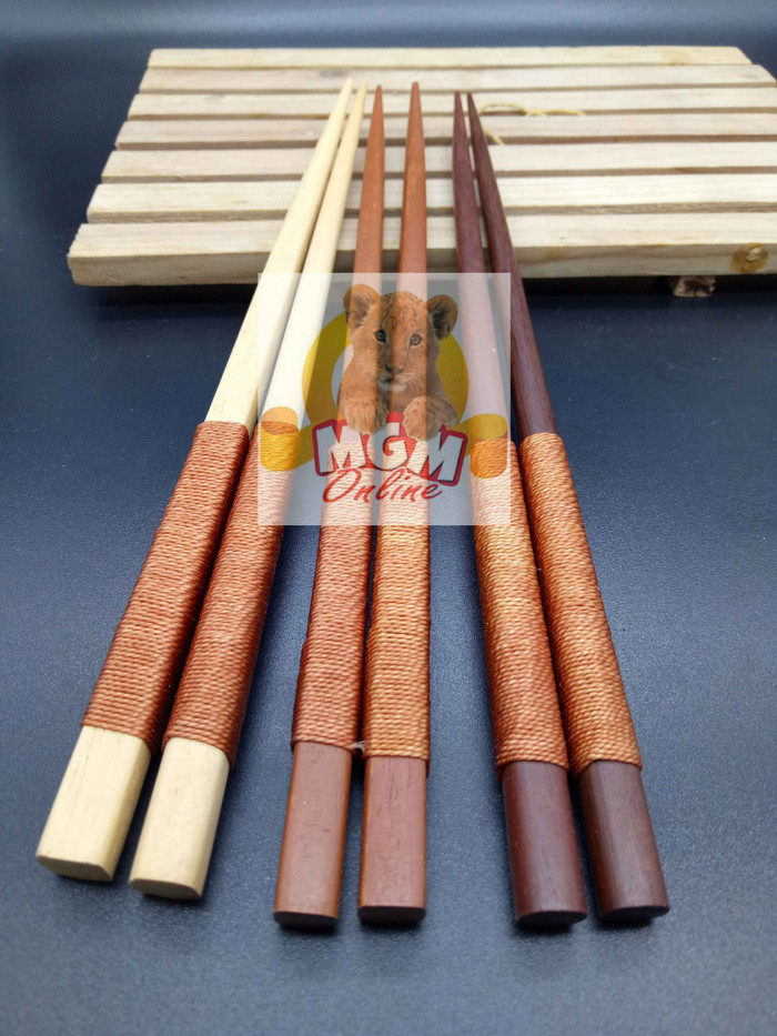 Sumpit kayu Jepang dengan kepala benang 22.5CM / Sepasang