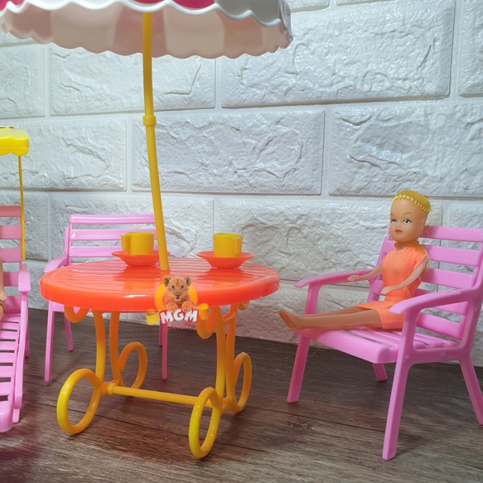boneka berbi set pantai dengan bangku dan meja isi 2 boneka PROMO - Image 2