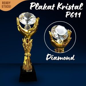 P611 Plakat kristal 28cm Trophy Crystal Piala penghargaan bentuk Diamond kejuaraan